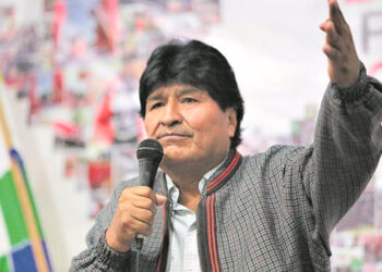 Evo Morales denuncia que se gesta un «golpe de Estado» tras despliegue «irregular» de soldados