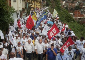 Luis Eduardo Martínez desde Petare: Gobernaremos para que todos vivamos mejor