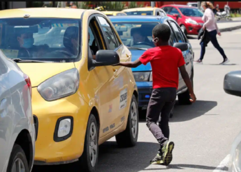 Policía de Colombia rescató a 21 niños venezolanos en situación de calle