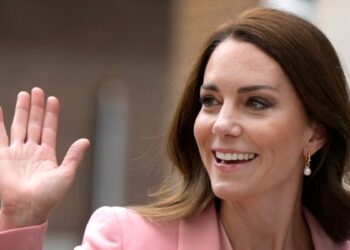 Catalina, princesa de Gales, dice que está haciendo «buenos progresos» en tratamiento contra cáncer