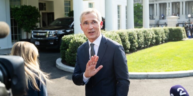 Biden recibe al jefe de la OTAN antes de cumbre de la alianza de seguridad centrada en Ucrania