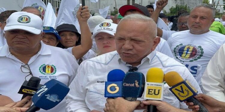 AD rechaza golpe de Estado en Bolivia y llama a las FFAA de todo el mundo a actuar apegados a la ley