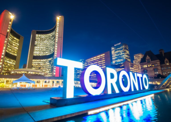 La gran conferencia de la IA y tecnología da comienzo en Toronto con 38.000 asistentes