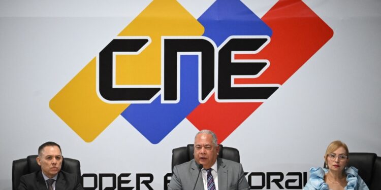 Márquez no espera sanción por desestimar acuerdo. Centro Carter enviará misión de observación.