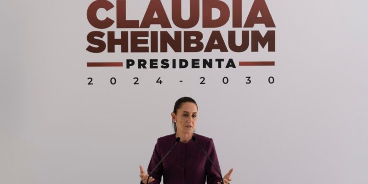 Nueva presidenta de México descarta reforma fiscal y ratifica que reducirá el déficit