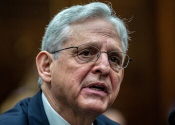 Depto. Justicia EEUU no presentará cargos de desacato contra su secretario Merrick Garland