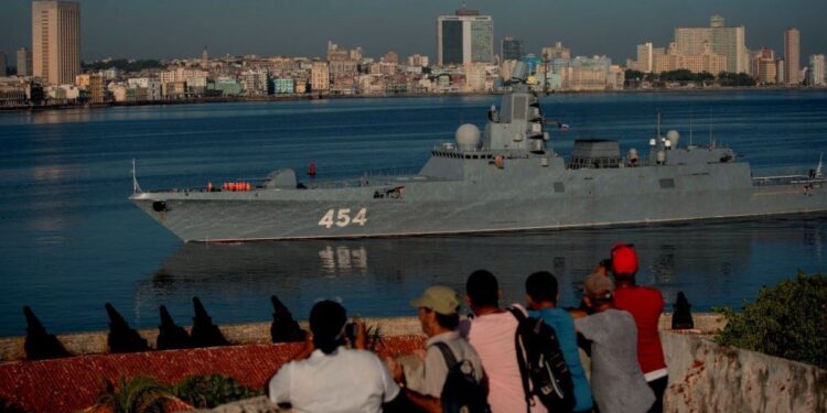Captan la llega a La Habana del submarino nuclear de la Armada Rusa