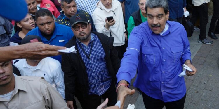 ¿Cómo funciona la maquinaria electoral del chavismo de acuerdo con los expertos?