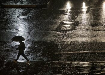 Más de 550 viviendas dañadas y centenares de personas aisladas por las fuertes lluvias en Chile