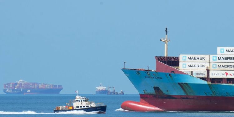 El Canal de Panamá aumenta el tránstio de barcos por la temporada de lluvias