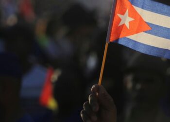 Dictadura planea quitar ciudadanía a cubanos con nuevo proyecto de Ley