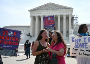 Corte Suprema de EEUU permite por ahora abortos de emergencia en Idaho
