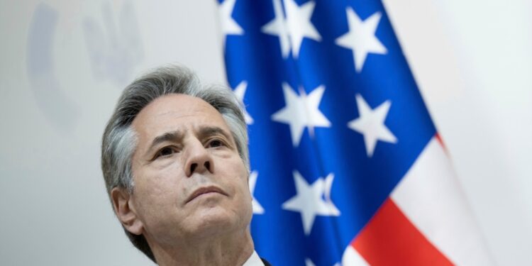 El secretario Blinken se reúne en Jordania con otros líderes para tratar el acceso de ayuda humanitaria a la Franja