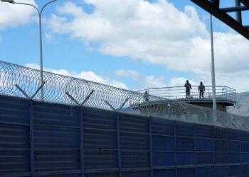 Construyen cárcel de máxima seguridad para 800 presos en Ecuador