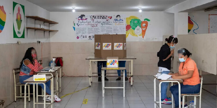 CNE: Testigos de mesa solo podrán trabajar en sus centros de votación