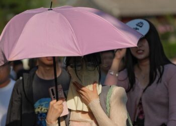 Inundaciones por un lado, calor por el otro