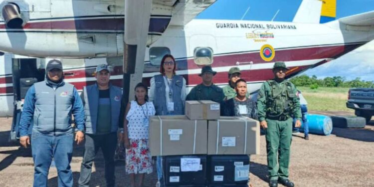 FANB brinda apoyo al CNE y garantiza resguardo del material electoral