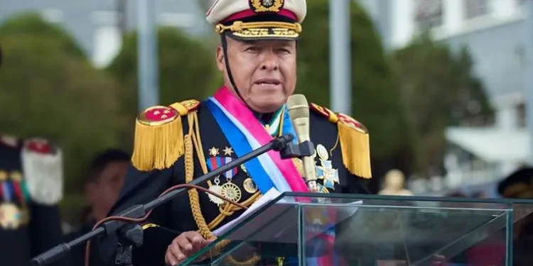 Abren investigación en contra de militares que irrumpieron en sede del Gobierno boliviano