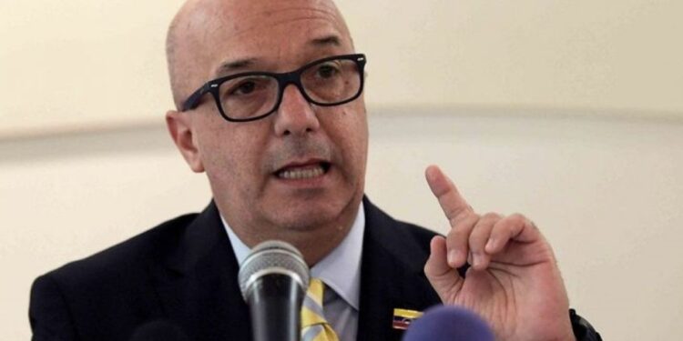 Iván Simonovis denuncia complejo sistema de manipulación electoral en Venezuela