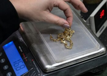 Aumenta la venta de joyas familiares en Argentina para sobrevivir a la crisis