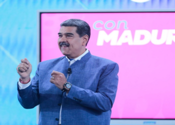 Maduro asegura “estar listo” para firmar acuerdo de reconocimiento de los resultados del 28J