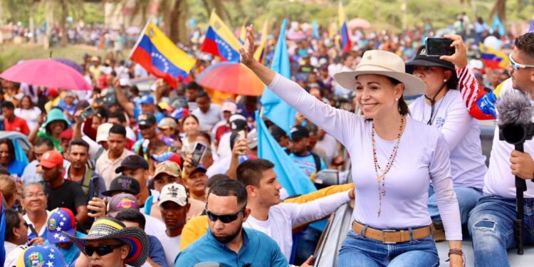 María Corina Machado se consolida como líder en Venezuela: Hercon Consultores