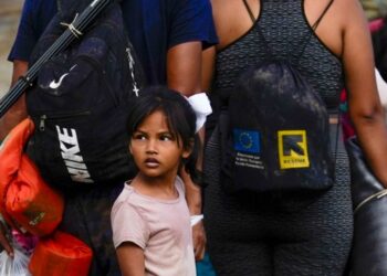 EEUU dice a traficantes de migrantes que va a ir por ellos