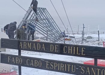 Argentina retira paneles solares de territorio chileno