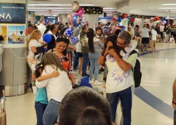 Nuevo proyecto de ley en Cuba elimina la figura de emigrado