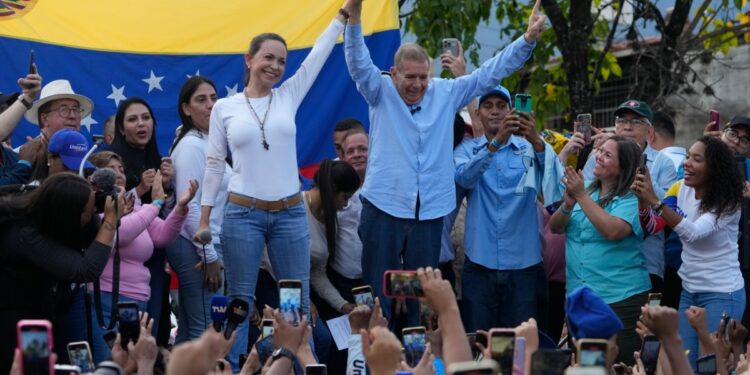 Venezuela: líder opositora María Corina Machado denuncia detención de su jefe de seguridad