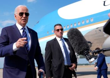 Biden da positivo a COVID-19