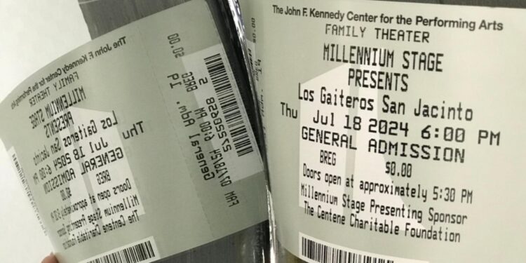 Kennedy a ritmo de Cumbia