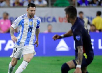 Messi juega siempre, «incluso sin estar al 100%»