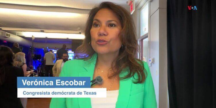 "Estamos unidos contra Donald Trump", asegura congresista demócrata Verónica Escobar