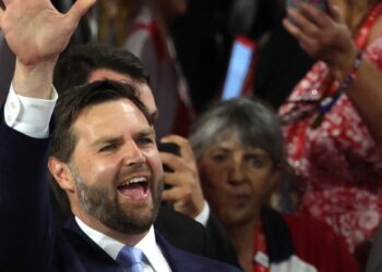 ¿Quién es JD Vance, el compañero de fórmula de Trump?  