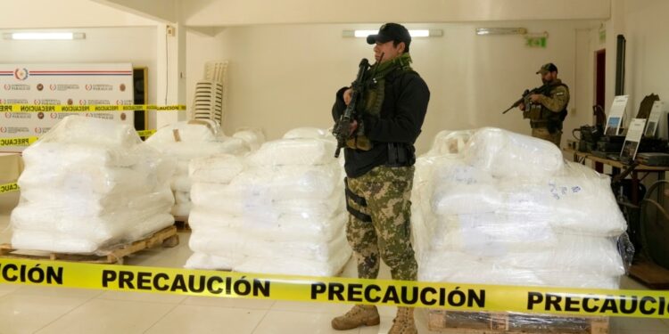 Fiscalías de Bolivia y Paraguay comparten información de capo de la droga buscado en varios países