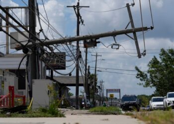 Remanentes de Beryl provocan tornados y lluvias desde los Grandes Lagos hasta Nueva Inglaterra