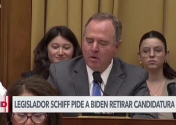 Prominente legislador demócrata insta a Biden a retirar su candidatura