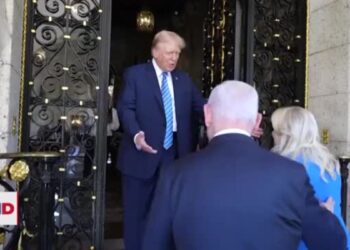 Donald Trump recibe a Benjamin Netanyahu en Mar-A-Lago