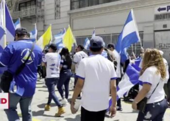 Denuncian que Nicaragua impide salida de familiares de exiliados