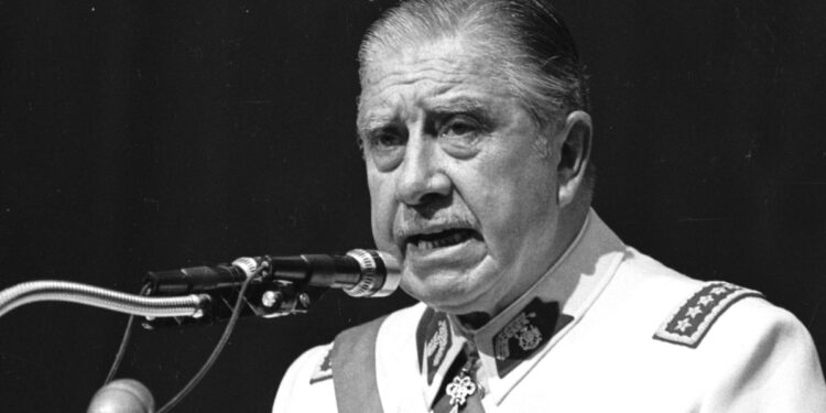 Chile: Demandan al Estado por el supuesto robo sistemático de bebés durante la dictadura