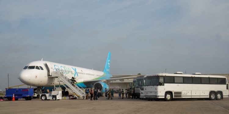 EEUU pagará vuelos para ayudar a Panamá a repatriar a migrantes