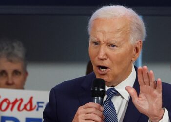 Biden enfrenta más llamados a abandonar ante la inquietud de algunos aliados  