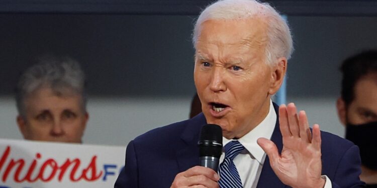 Biden enfrenta más llamados a abandonar ante la inquietud de algunos aliados  