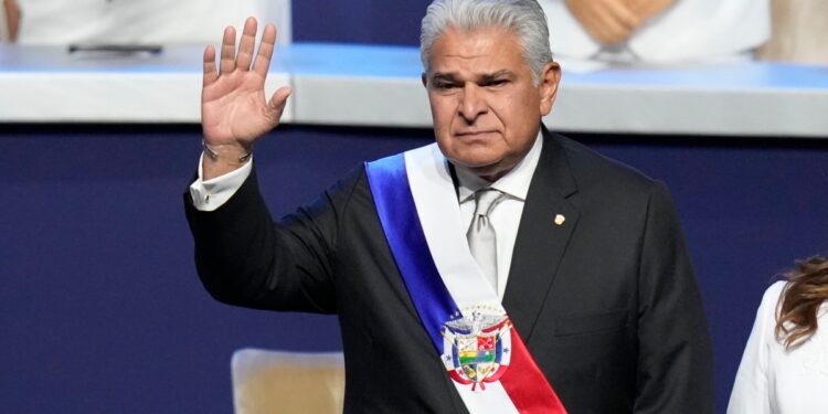 Tras elecciones: Panamá retira diplomáticos y pone en suspenso relaciones con Venezuela