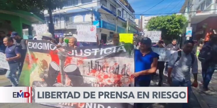 Periodistas en México acusan hostigamiento gubernamental