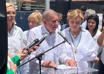 Edmundo González Urrutia confía en que la Fuerza Armada venezolana “hará respetar la decisión del pueblo”
