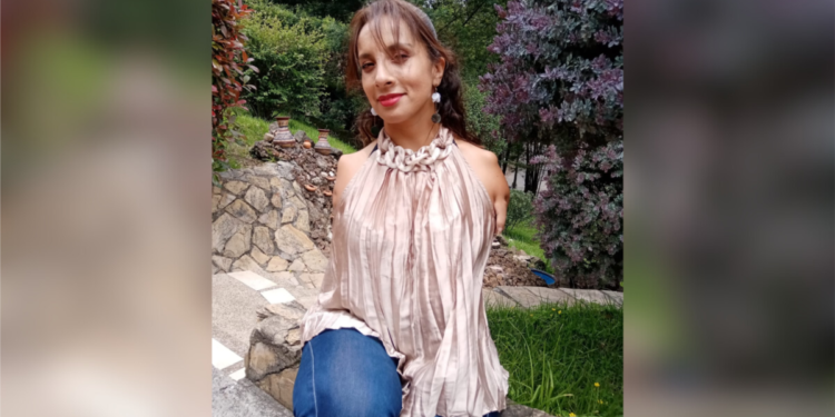 Carolina Gutiérrez, la colombiana que aprendió a dar «abrazos de jirafa»