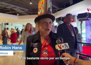 Robin Hans, delegada republicana por Illinois, se siente inspirada por la historia personal de J.D. Vance
