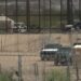 Texas despliega triple alambre de púas en frontera con México 